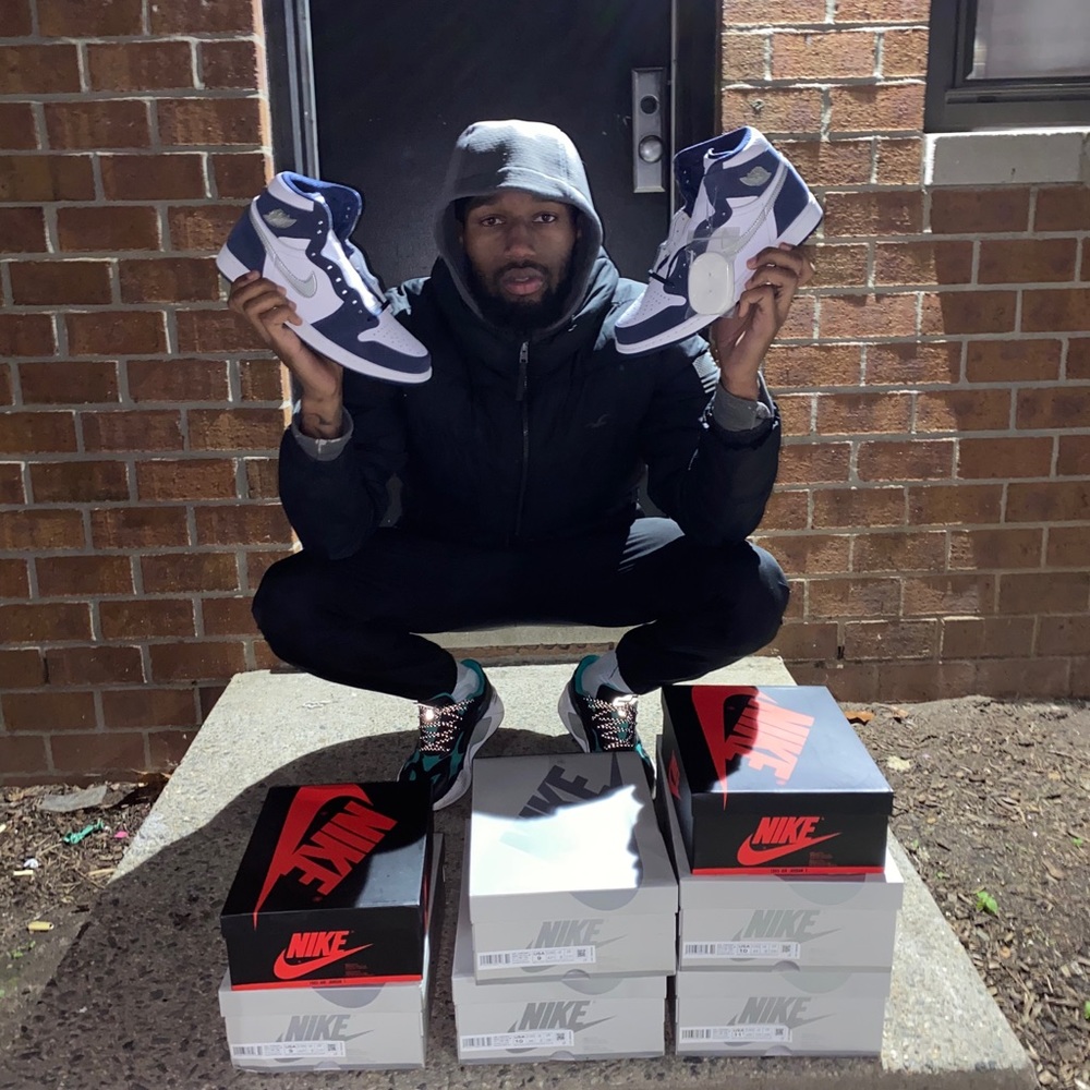 Jordan 1 “Midnight In Japan”